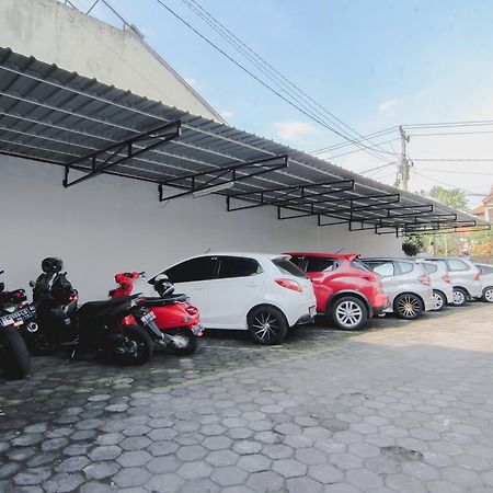 D'Paragon Pringwulung Maguwo Exterior photo